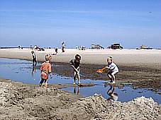Die grte "Sandkiste" fr Kinder ist der Strand von St. Peter-Ording.